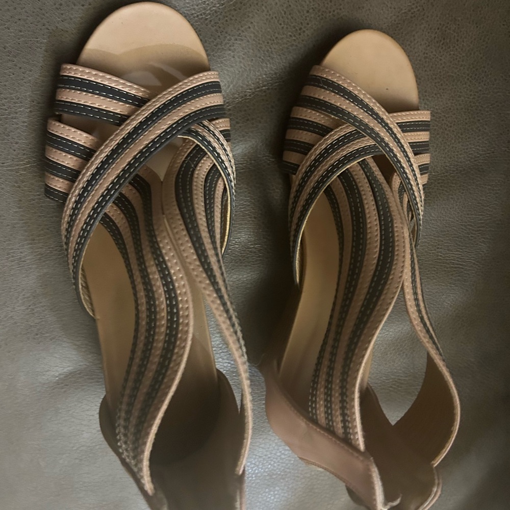 Elegant Strappy Sandals - Tan and Blue